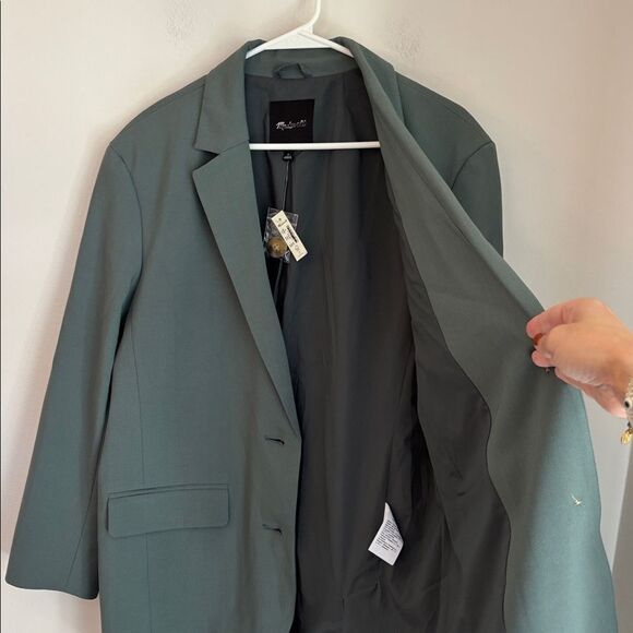 Madewell Oversized Menswear Blazer Olive Sage Women’s medium Button Accent NWT - Picture 9 of 16
